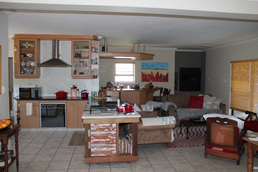 4 Bedroom Property for Sale in Myburgh Park Western Cape